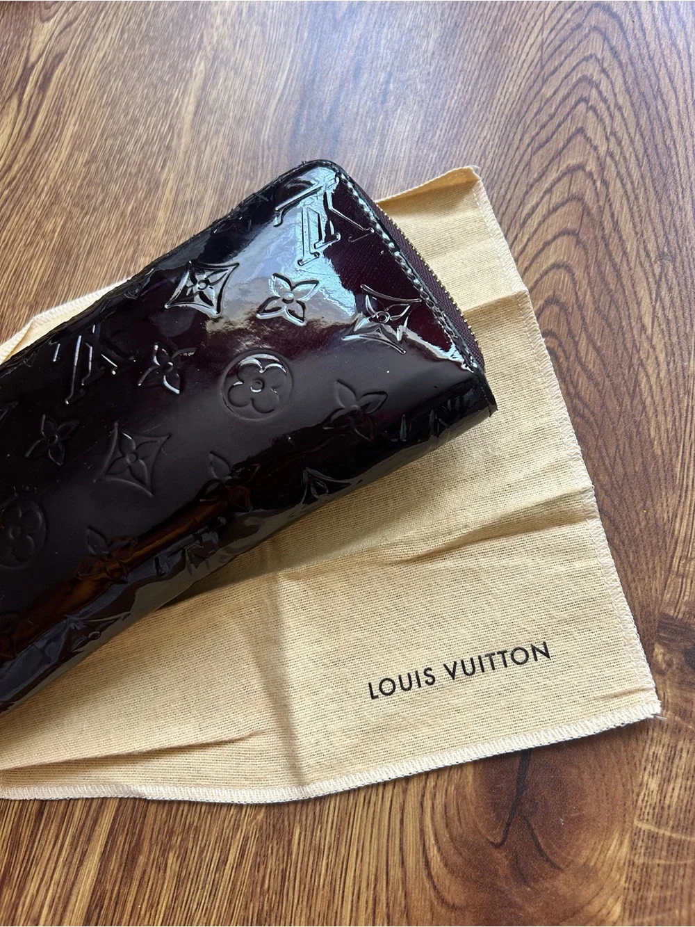 Louis Vuitton Vernis Long Zip Wallet in Brown / Deep Burgundy